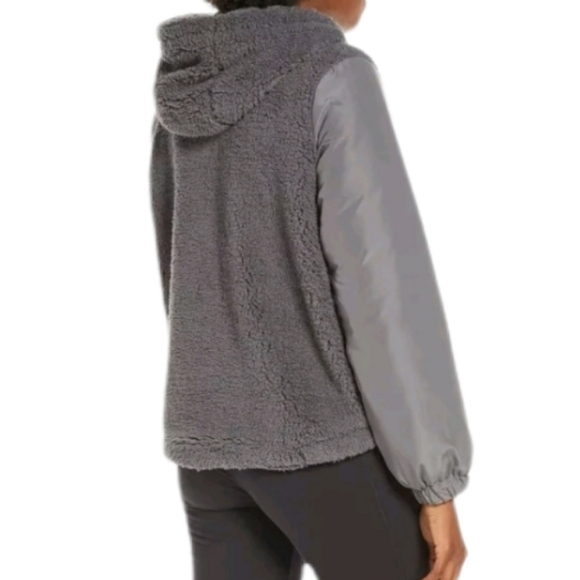 NWT Zella Faux Shearling Bomber Jacket Medium - Picture 3 of 7